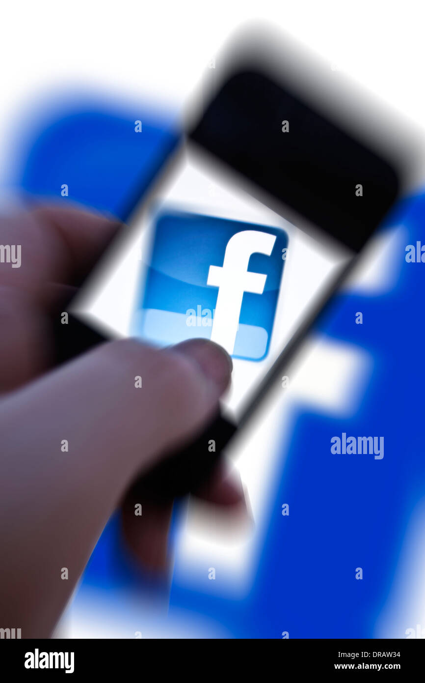 Facebook-Logo auf mobile Iphone Handy Stockfoto