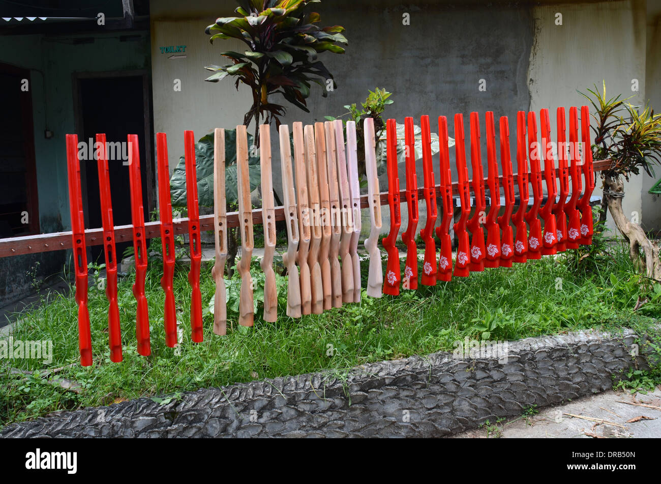 Der Luftgewehr-Industrie im Dorf Pare, in Indonesien Stockfoto