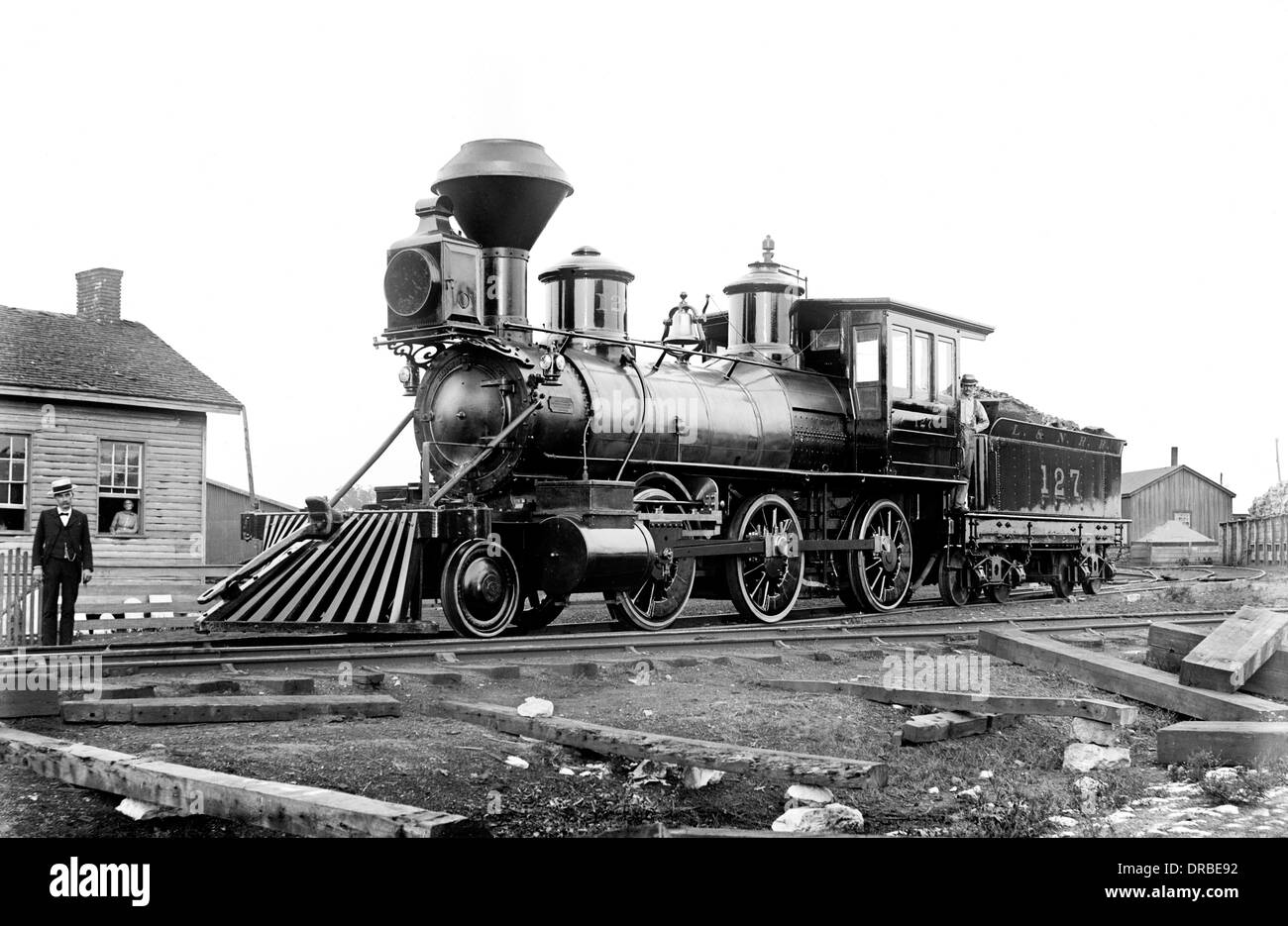 Louisville und Nashville Schiene Straße 2-6-0 "Mogul" Dampflok. Im Dezember 1887 fotografiert am Bowling Green, Kentucky, USA. Stockfoto