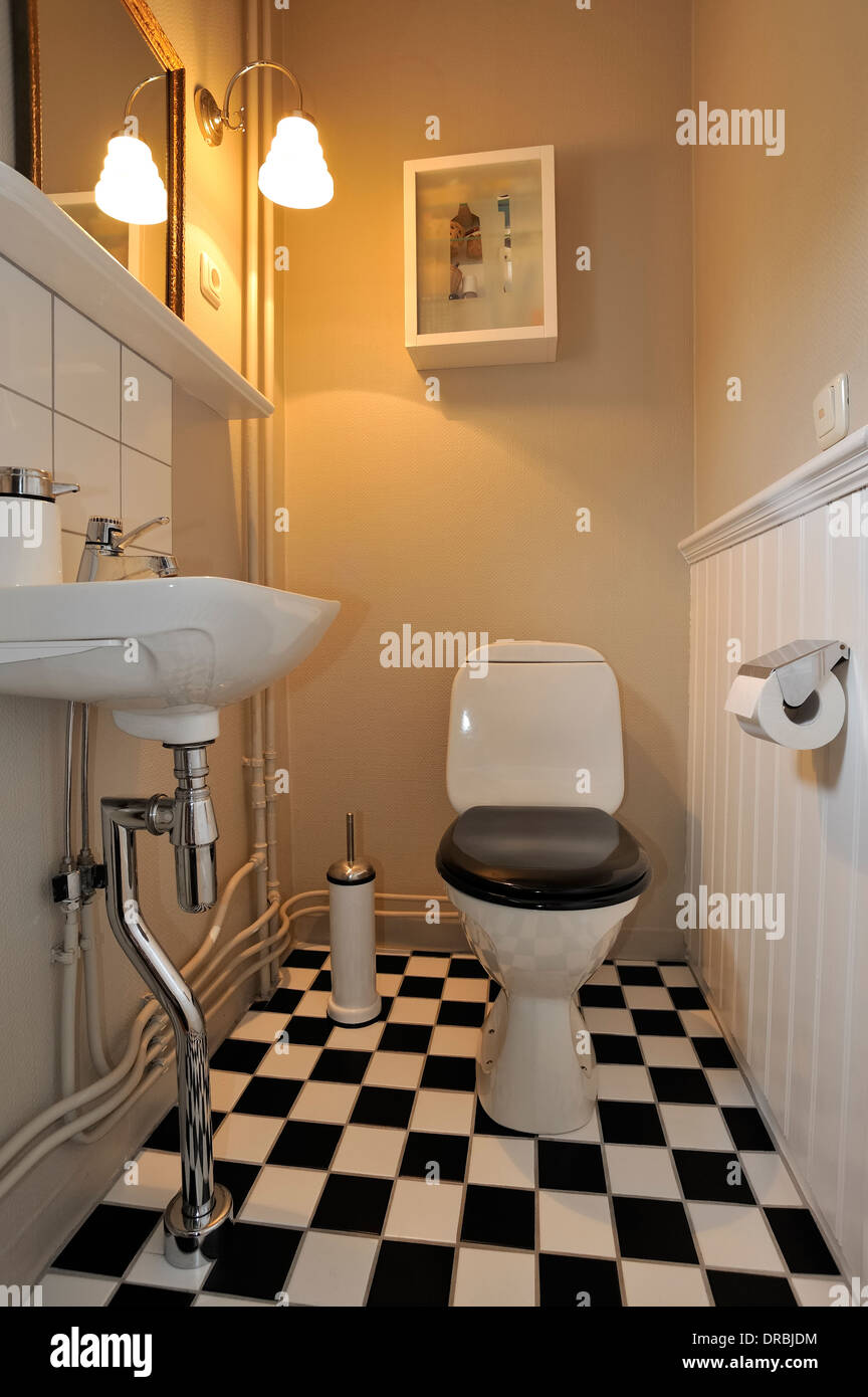 Innenarchitektur eines Badezimmers Stockfoto