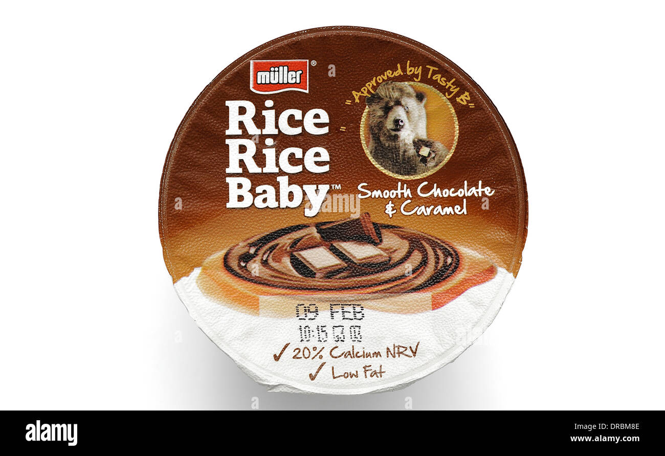 Muller niedrig Fett glatte Schokolade Reis gekühlt dessert Stockfoto