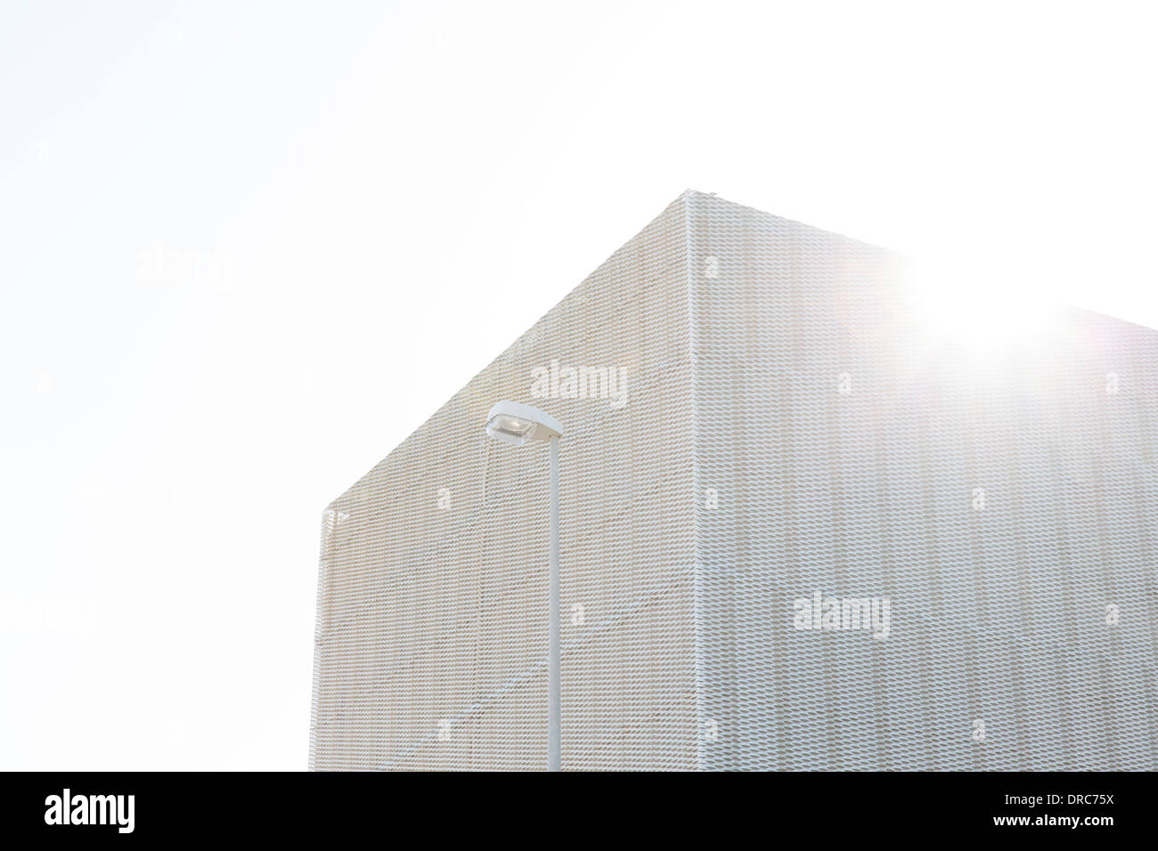 Sonne über moderne Gebäude Stockfoto