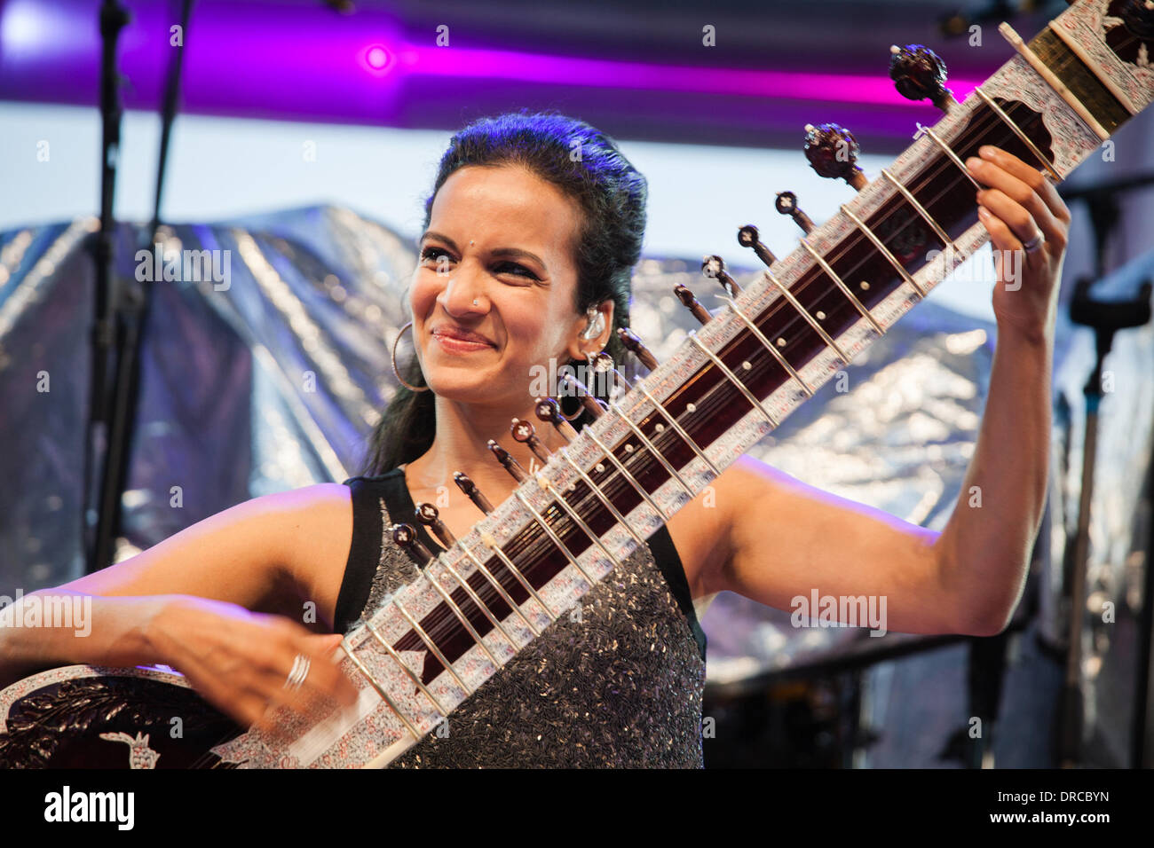 Anoushka Shankar im Jazz A Juan Festival Nice, Frankreich - 15.07.12 durchführen Stockfoto