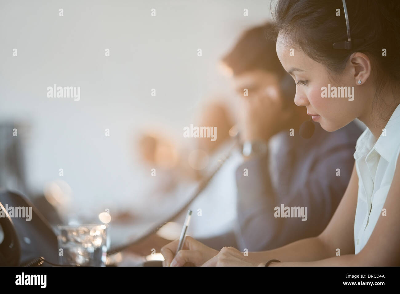 Business Leute, die im Büro Stockfoto