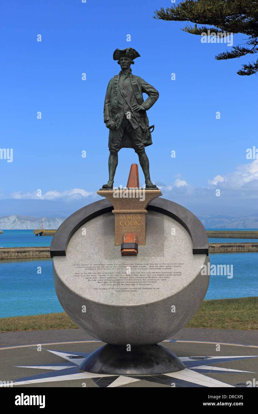 Statue von Captain James Cook, Gisborne, Poverty Bay im Hintergrund, Nordinsel Neuseeland Stockfoto