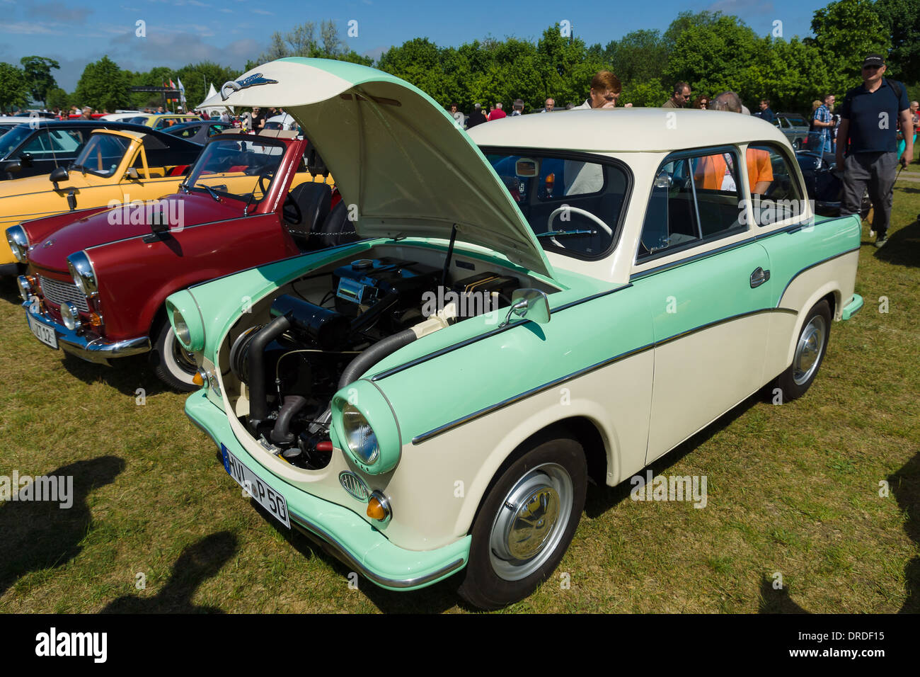 trabi-trabant-trabant-500-fotos-und-bildmaterial-in-hoher-aufl-sung