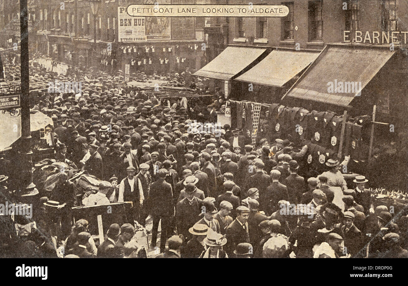 Petticoat Lane Market, London - Blick in Richtung Aldgate Stockfoto