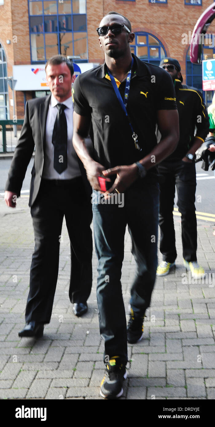 Jamaikanische Sprinter Usain Bolt Ankunft im Kino, "The Dark Knight Rises" Birmingham, England - 21.07.12 zu sehen Stockfoto