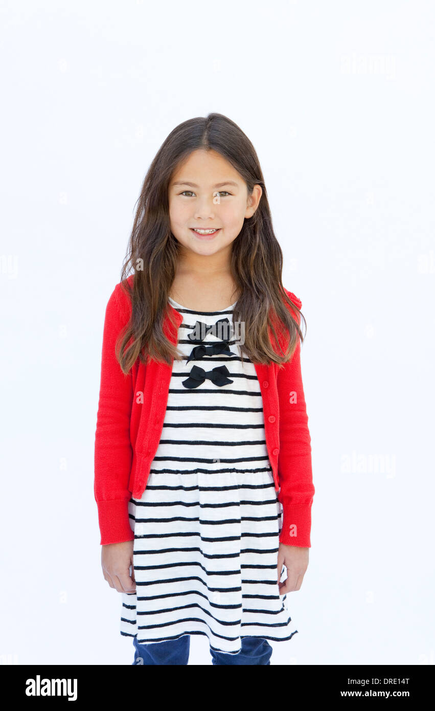 Porträt eines jungen Mädchens vor weißem Hintergrund Stockfoto