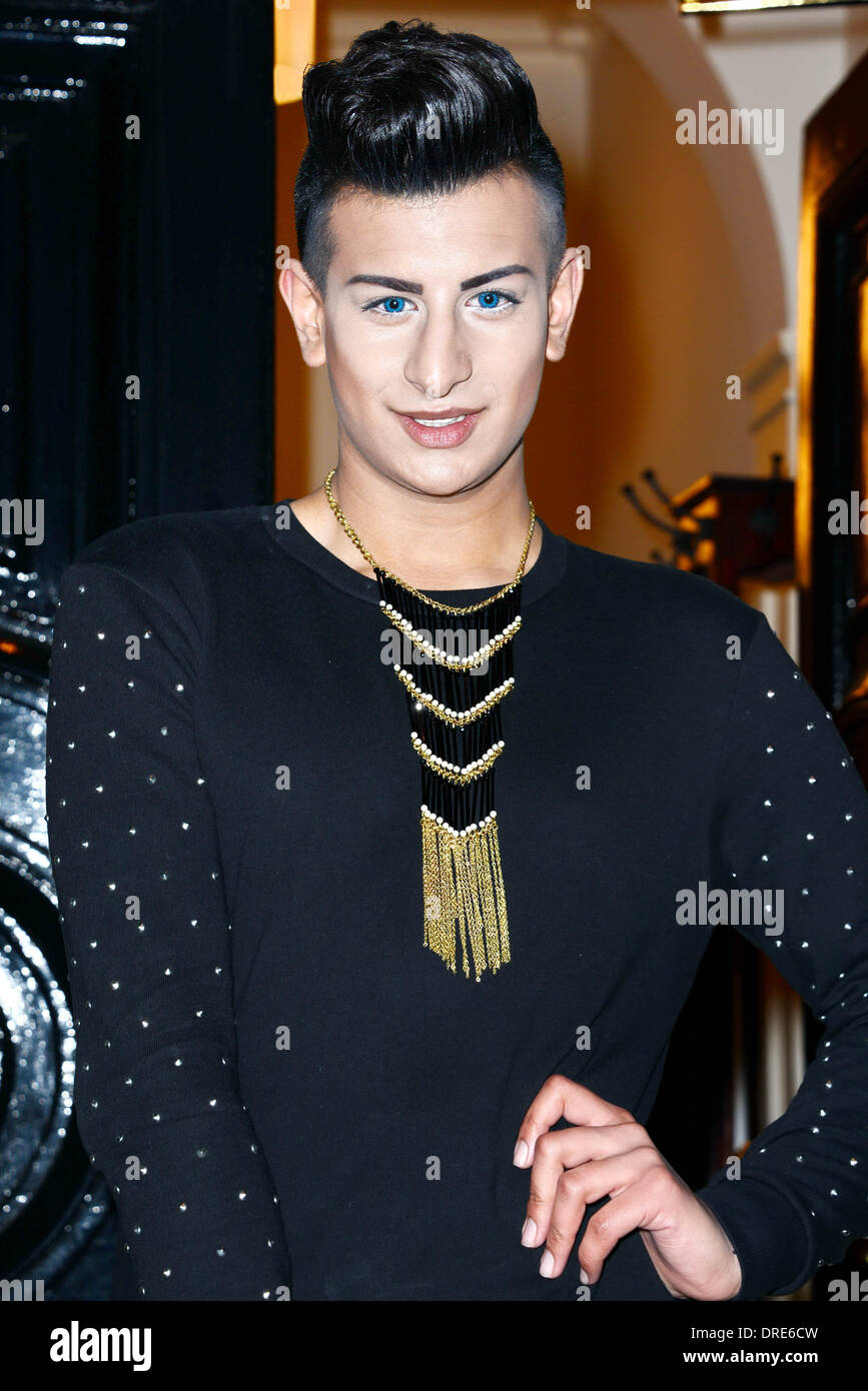 London UK, 23. Januar 2014, Junaid Ahmed zu besuchen, als nicht-chirurgische kosmetische Behandlung Klinik feiert seinen Start mit speziellen VIP Vorschau Abend im Regency Ästhetik - Launch-Party in London. Foto: siehe Li Stockfoto