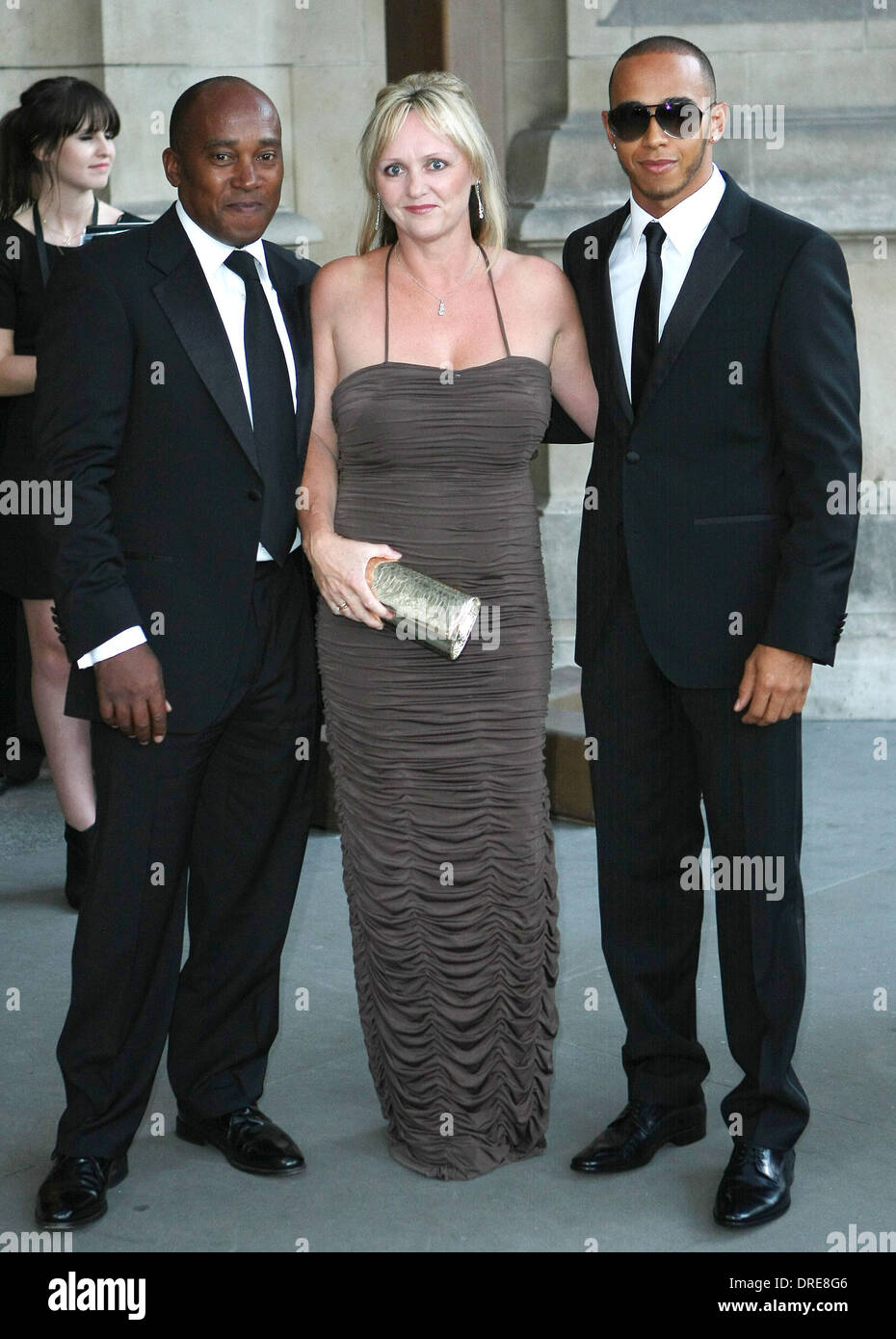 Anthony Hamilton, Linda Hamilton, Lewis Hamilton, bei der Sports for Peace - zu Ehren und zu feiern Muhammed Ali statt im Musée V & A - draußen Ankünfte London, England - 25.07.12 Stockfoto