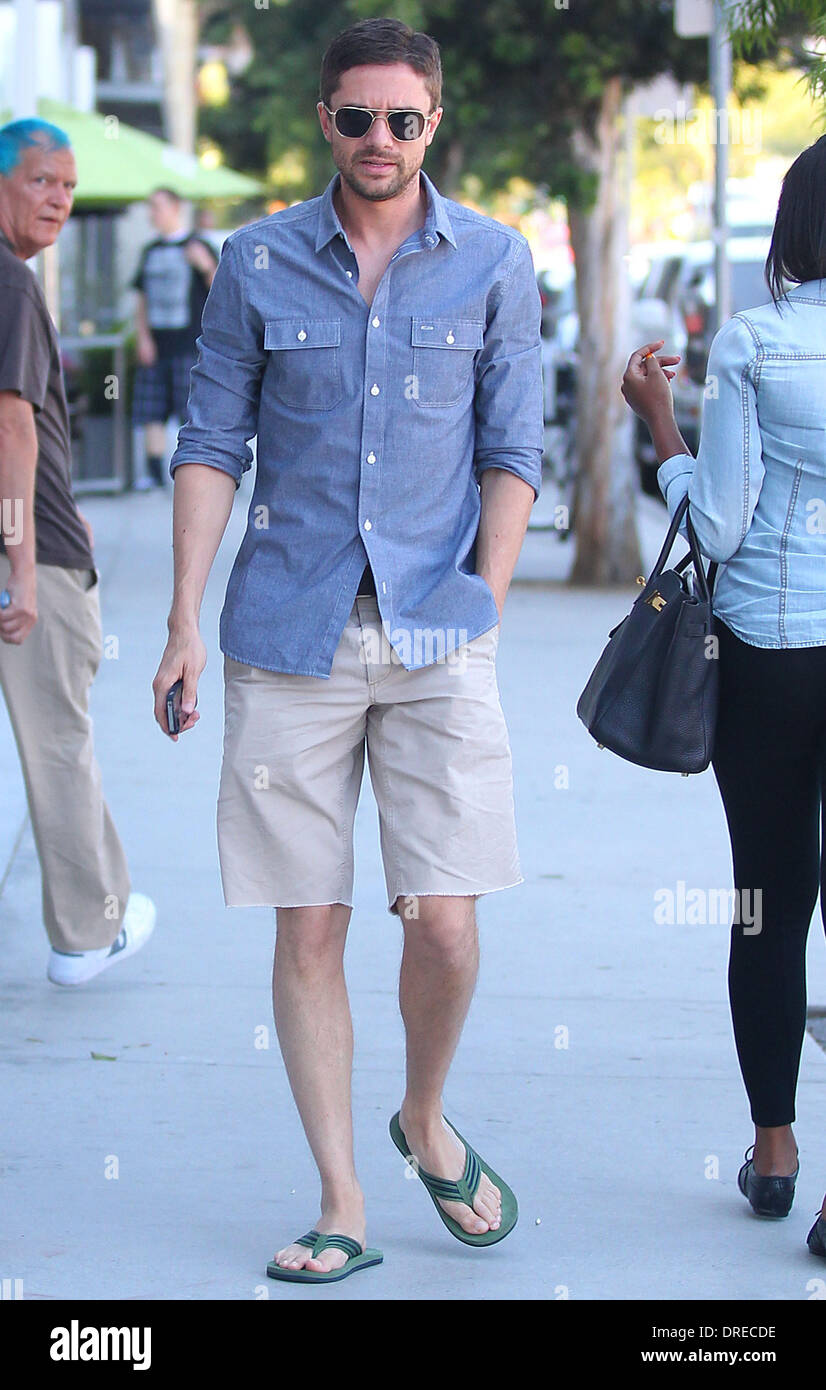 Topher Grace kommt bei Kaffee Commissary zu Sophia Bush Los Angeles, Kalifornien - 27.07.12 Stockfoto
