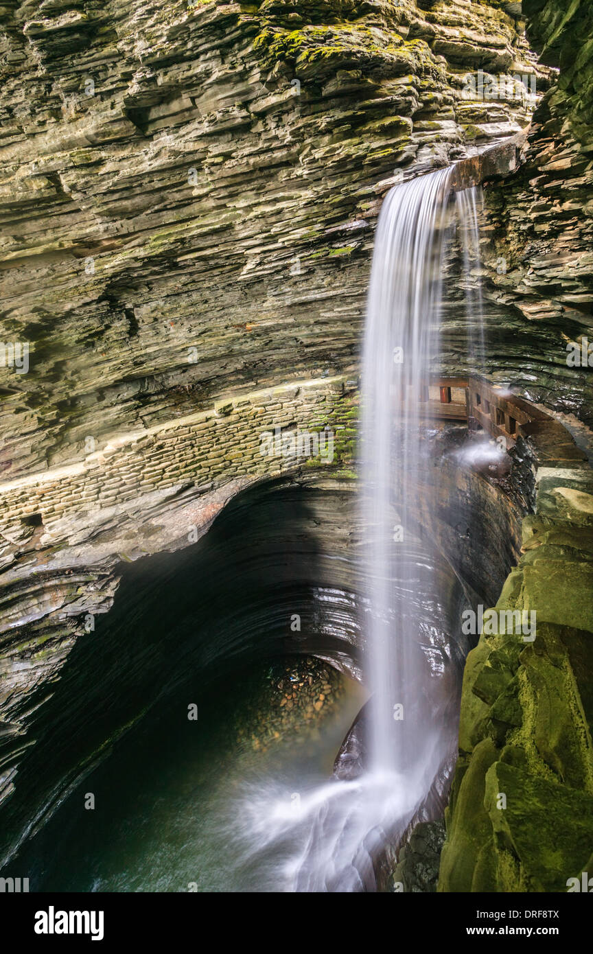 Höhle-Kaskade in der Schlucht in Watkins Glen State Park New York Schuyler County Stockfoto