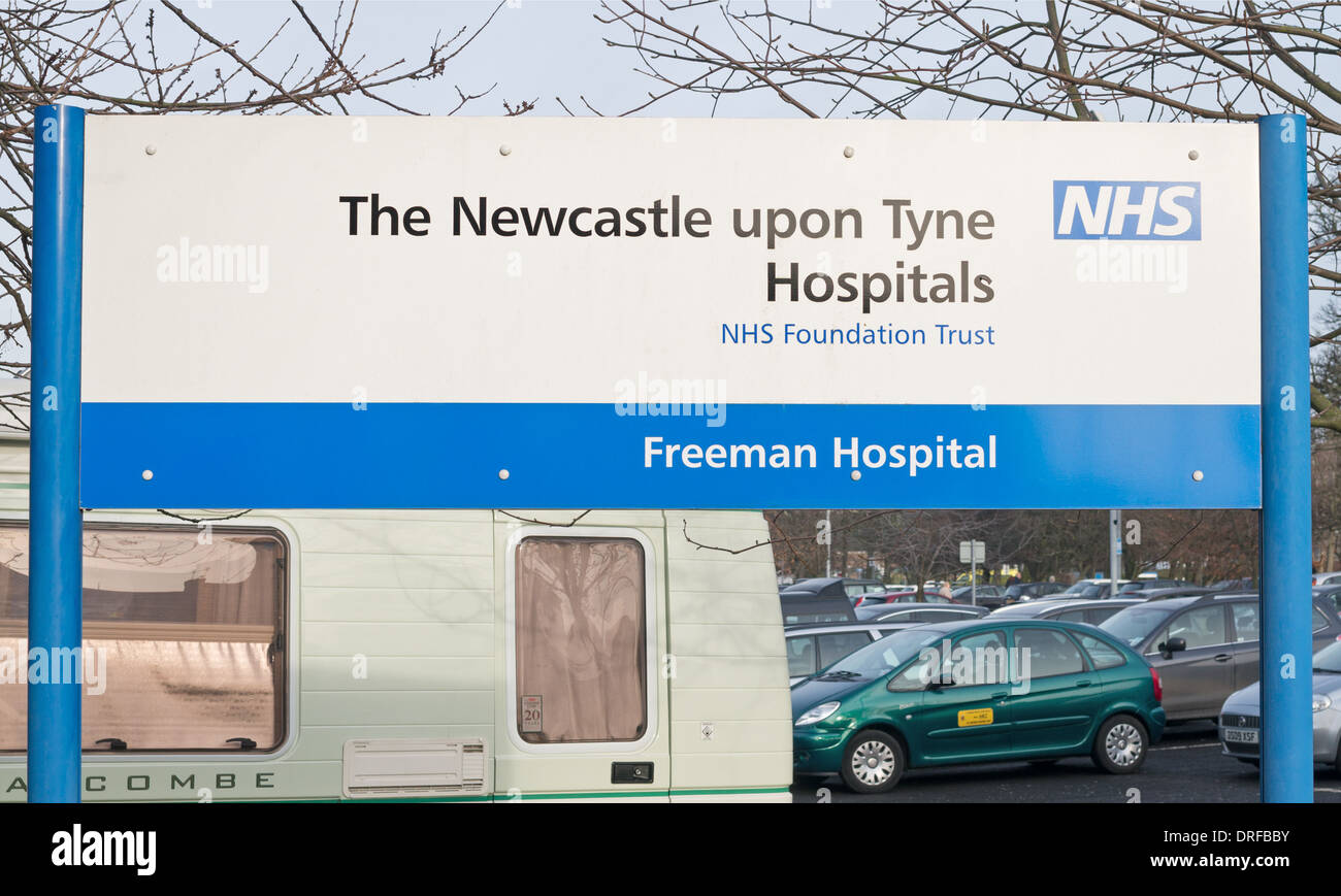 Melden Sie außen Newcastle Upon Tyne Freeman Hospital, Nord-Ost-England, UK Stockfoto