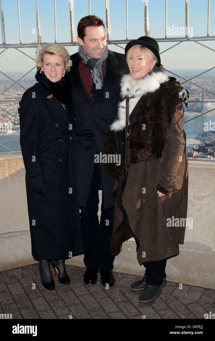 New York, NY, USA. 24. Januar 2014. Julie Bishop: Australischer Minister für auswärtige Angelegenheiten, Hugh Jackman, Deborra-Lee Furness auf der Pressekonferenz für Empire State Building Lighting in Honor of Australia Day, Empire State Building, New York, NY 24. Januar 2014. Bildnachweis: Derek Sturm/Everett Collection/Alamy Live-Nachrichten Stockfoto