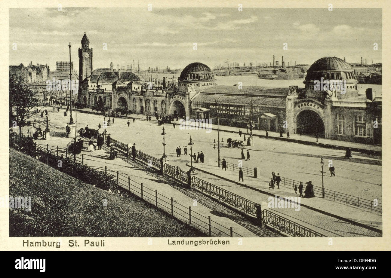 St. Pauli Landungsbrucken, Hamburg, Deutschland Stockfoto
