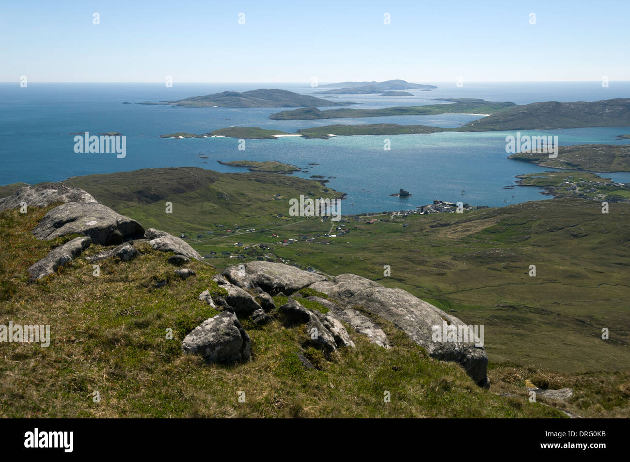 Castlebay aus Heabhal (Heaval) auf der Isle of Barra, äußeren Hebriden, Schottland, Großbritannien. Stockfoto