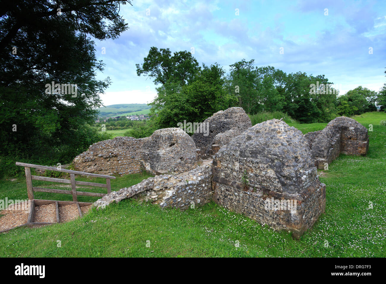 Die Ruinen von Bramber Schloß, Dorf von Bramber, South Downs Nationalpark, Sussex County, England, UK Stockfoto