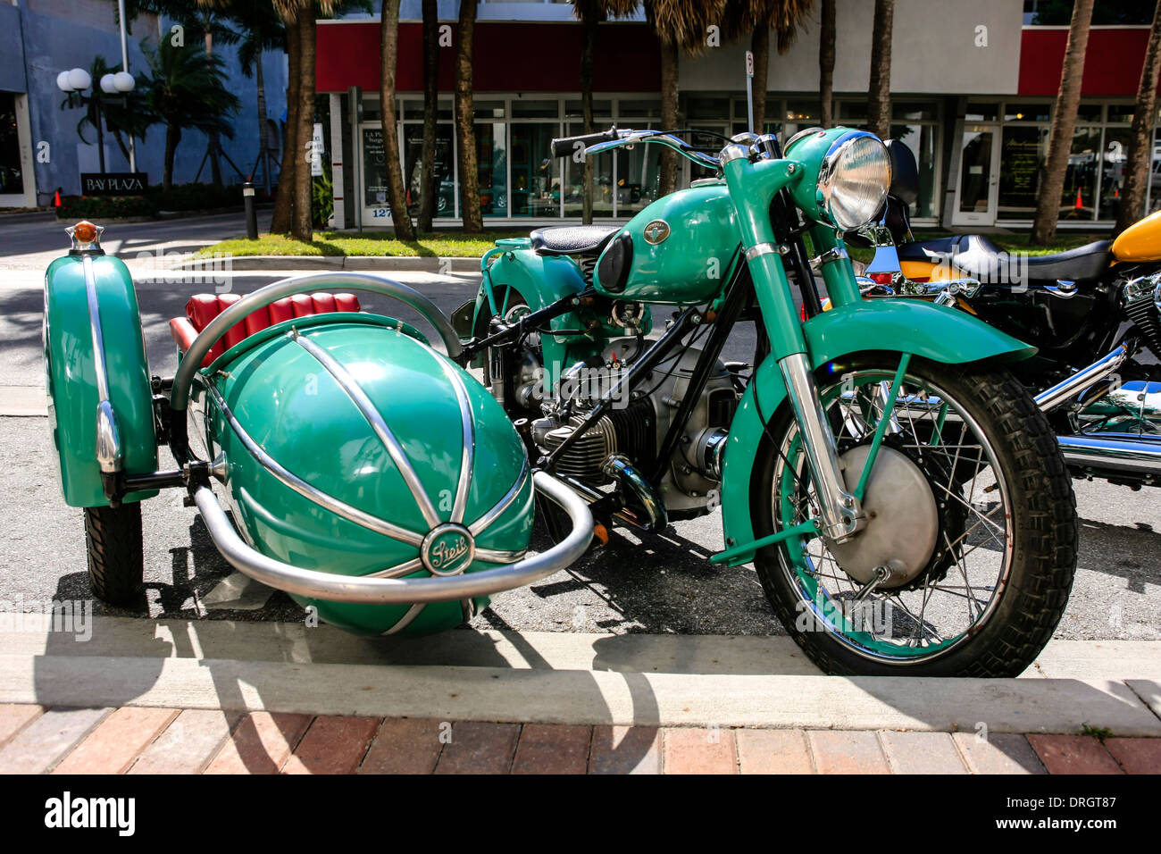 Zündapp Motorrad und Beiwagen bei der Donner durch die Bucht Motorrad-Veranstaltung in Sarasota Florida Stockfoto