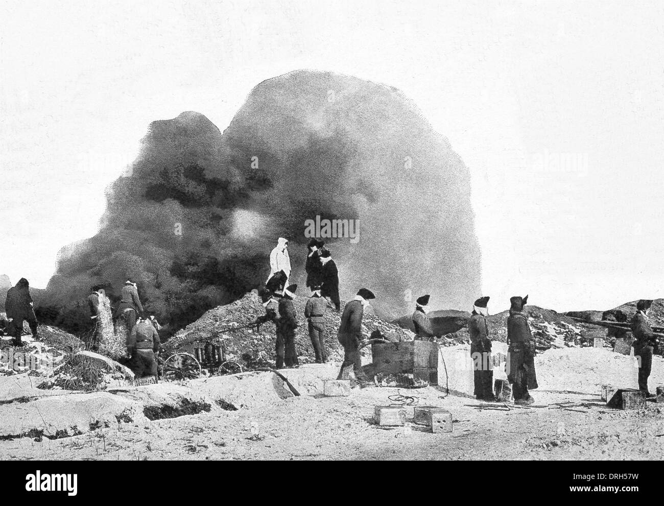 Dieses Foto zeigt die Verbrennung der Leichen der Toten in Russland im ersten Weltkrieg. Stockfoto