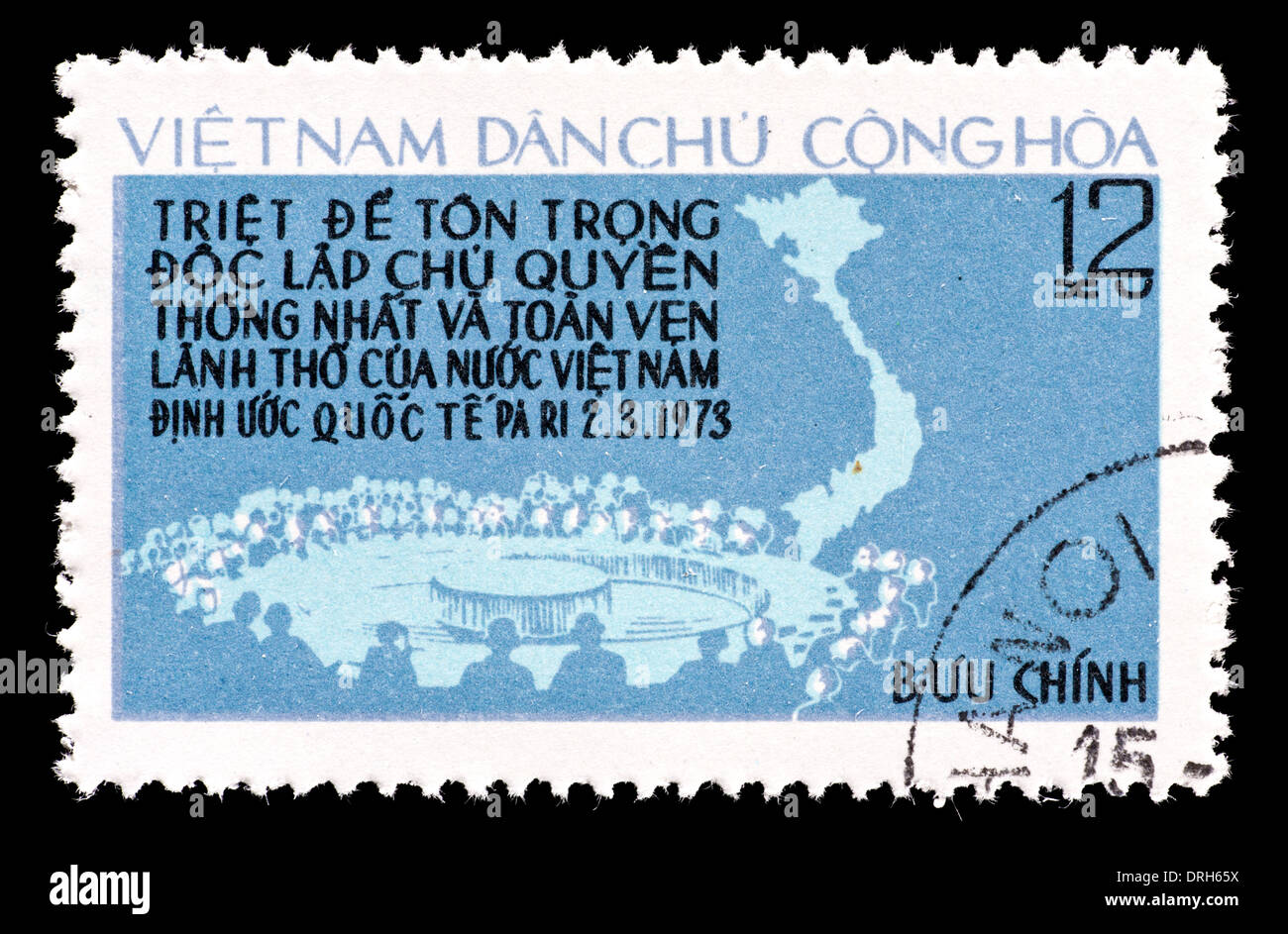 Briefmarke aus Vietnam, die Darstellung des Paris-Abkommens über Vietnam. Stockfoto