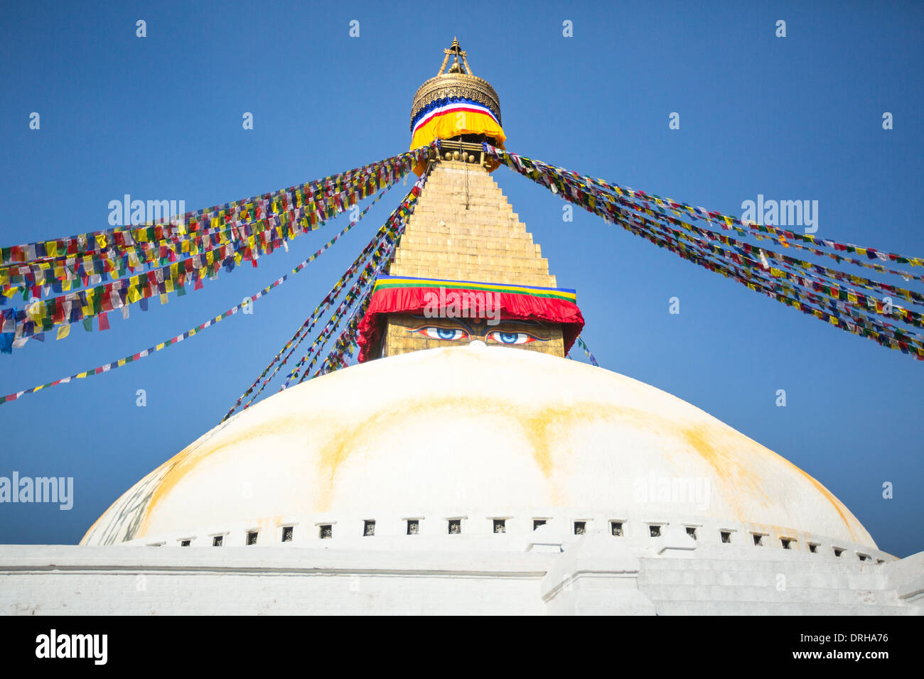 Bodhnath Stupa in Kathmandu mit Buddha-Augen. Stockfoto