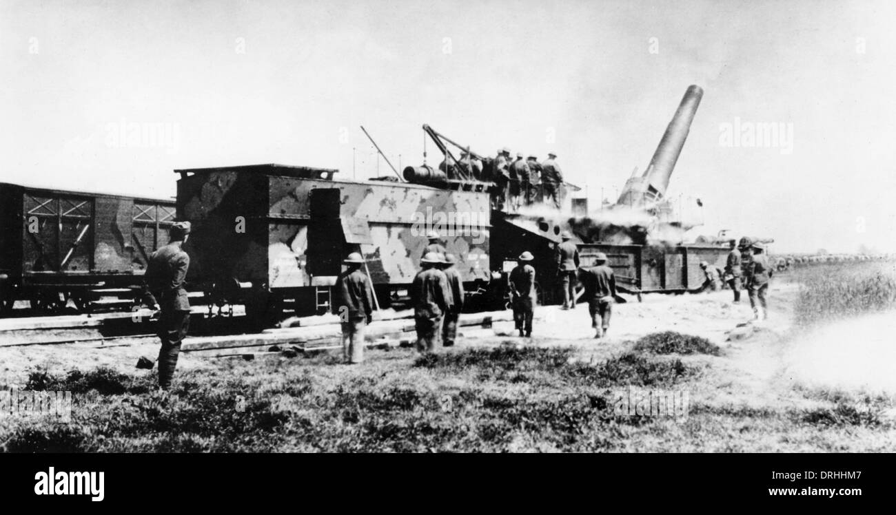 320-mm-Geschütz auf Bahn Montage, WW1 Französisch Stockfoto