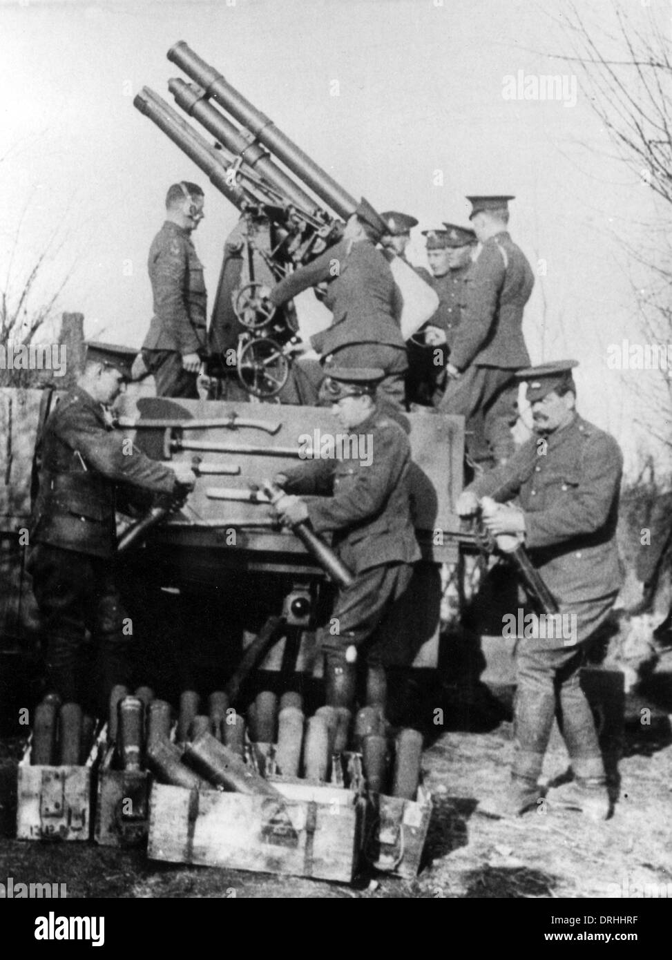 Britische Flak in Aktion in der Nähe von Nieppe, Frankreich, WW1 Stockfoto