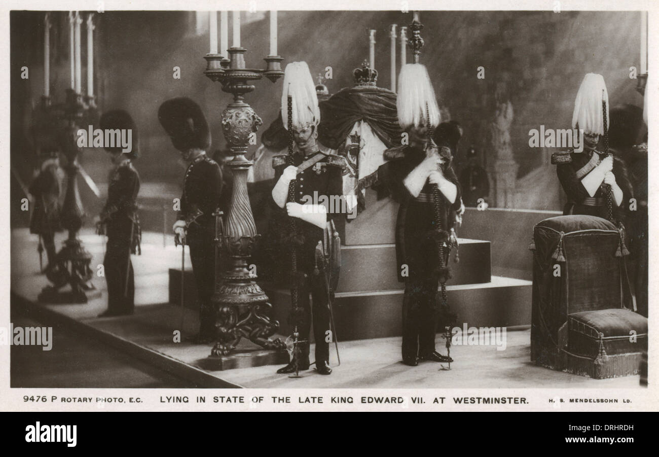 König Edward VII Lügen im Zustand in Westminster Abbey Stockfoto