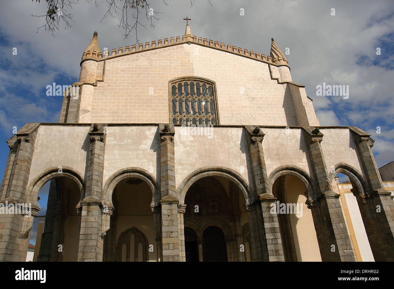 Portugal. Evora. Kirche des Hl. Franziskus oder Kapelle der Knochen. Gotischen Stil mit einigen manuelinischen beeinflusst durch Martim Lourenco. Stockfoto