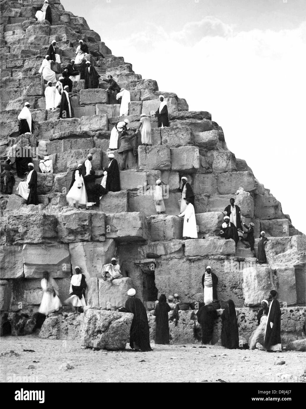 Menschen klettern die große Pyramide, Ägypten Stockfoto