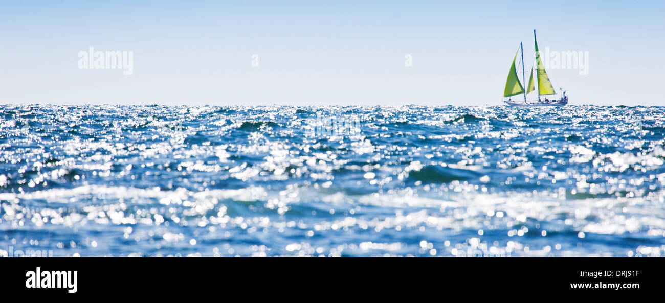 Segelboot an der Westküste von Schweden Stockfoto