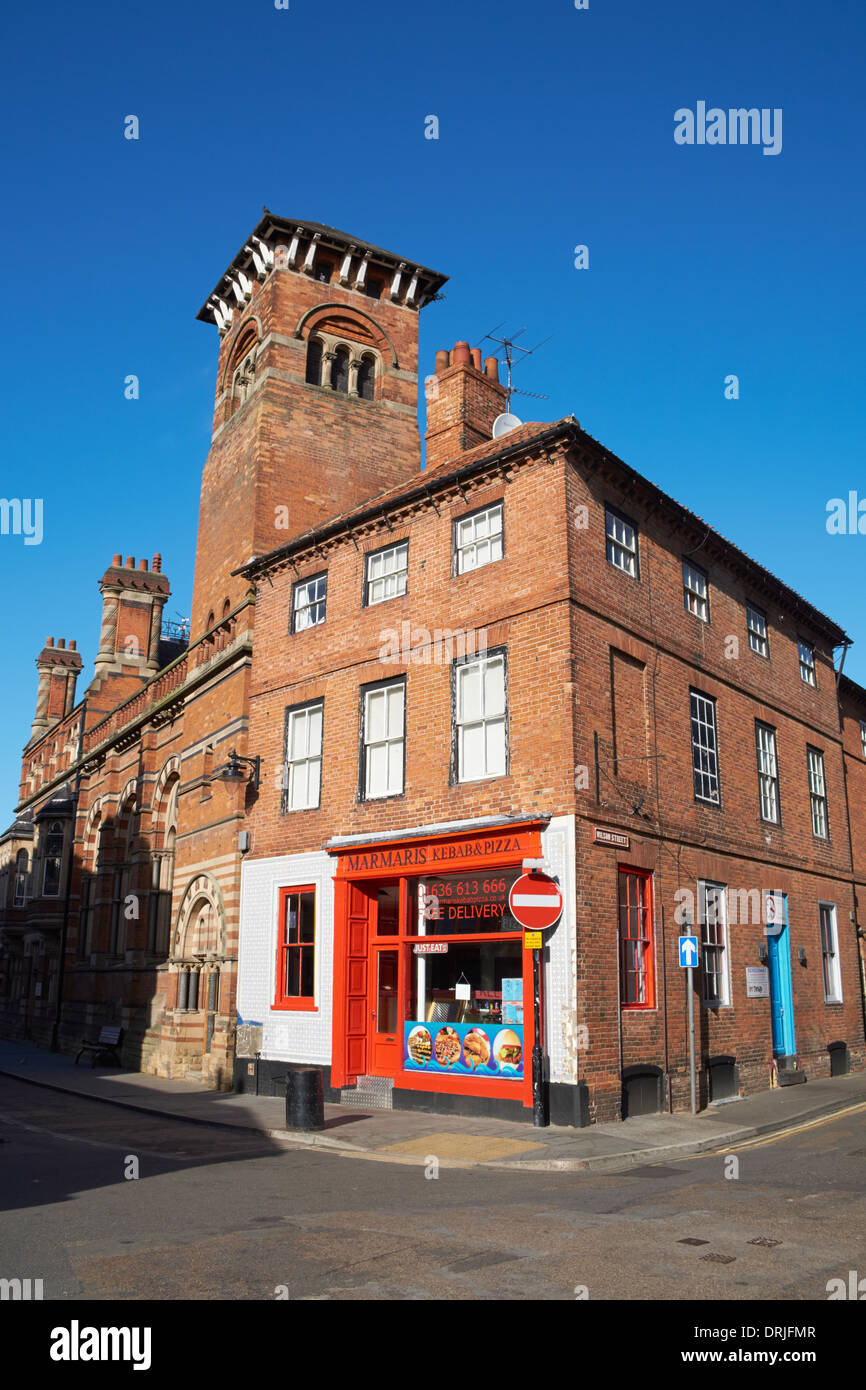 Marmaris Kebab & Pizza zum mitnehmen, Newark-auf-Trent, Nottinghamshire, England. Stockfoto