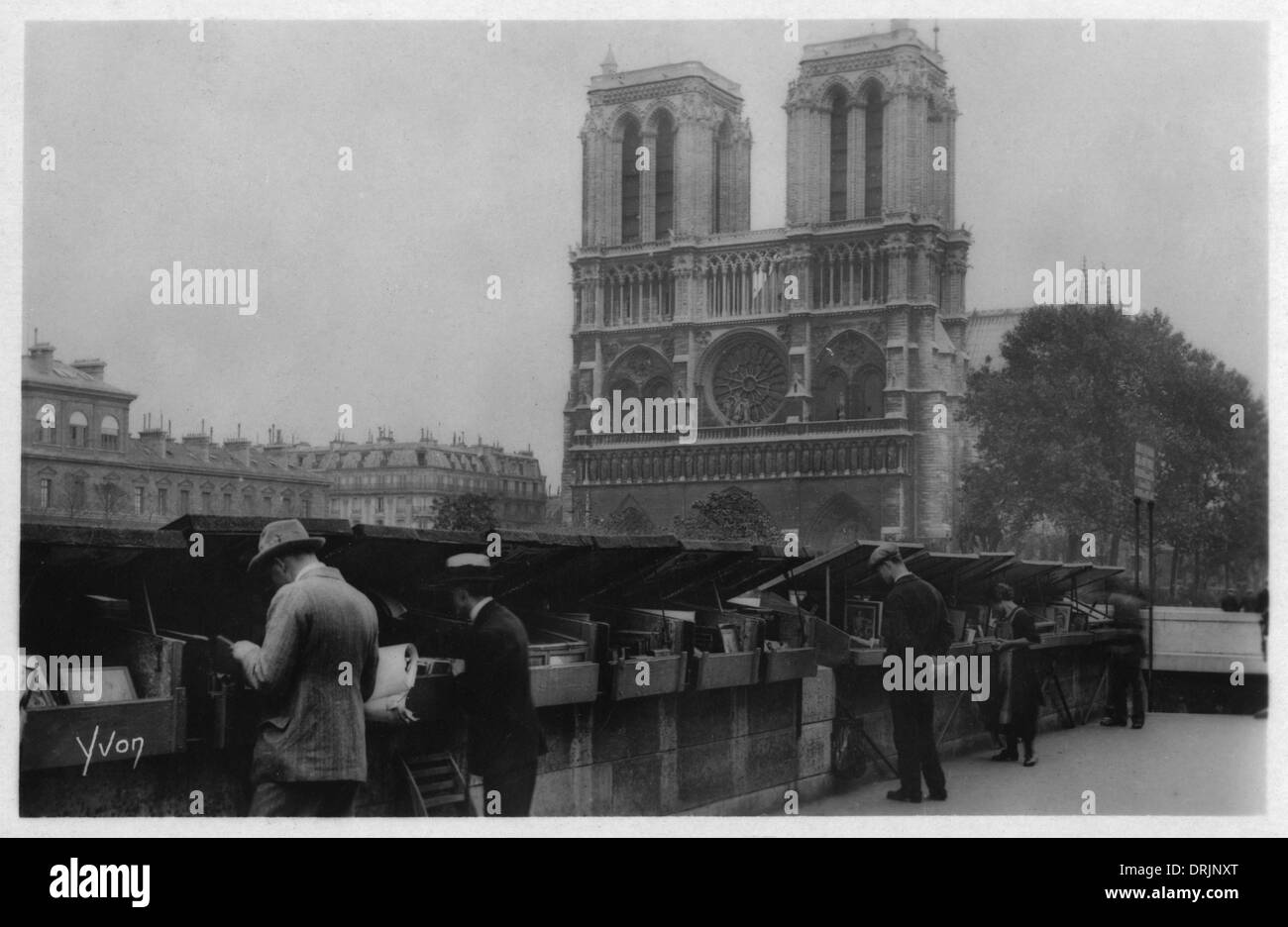 Buchhändler am Quai St-Michel in Paris Stockfoto