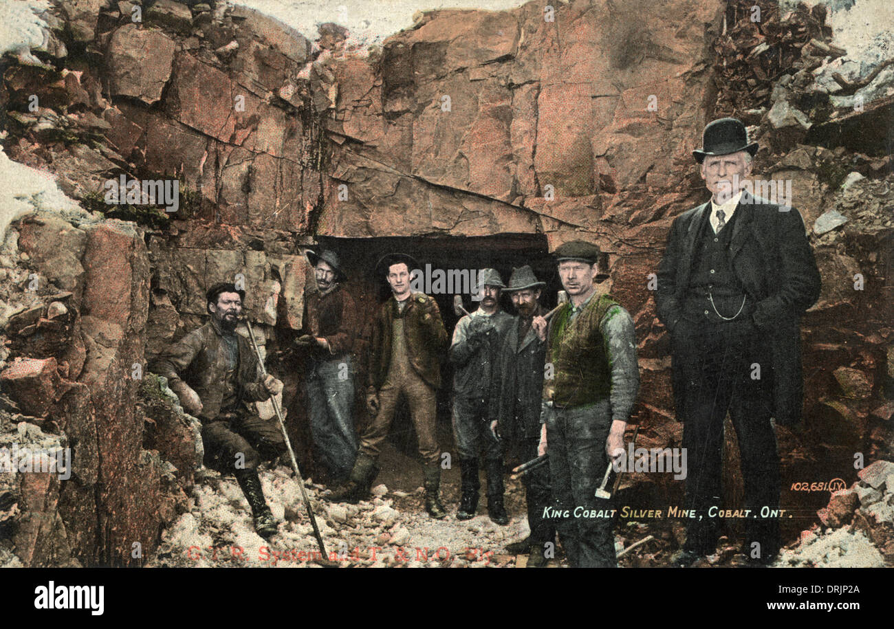Die Vorarbeiter und Bergleute Pose für ein Foto. Stockfoto
