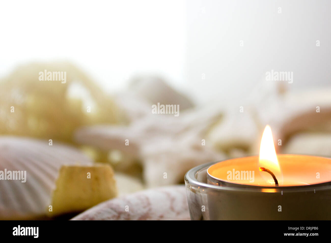 Kerze im Spa Stockfoto, Bild 66180890 Alamy