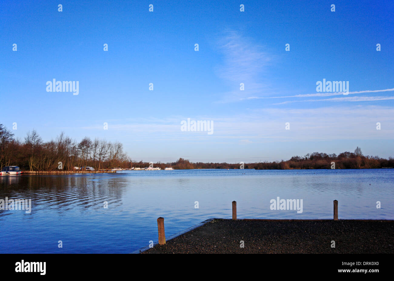 Ein Blick auf Malthouse breit an einem hellen Wintermorgen am Ranworth, Norfolk, England, Vereinigtes Königreich. Stockfoto