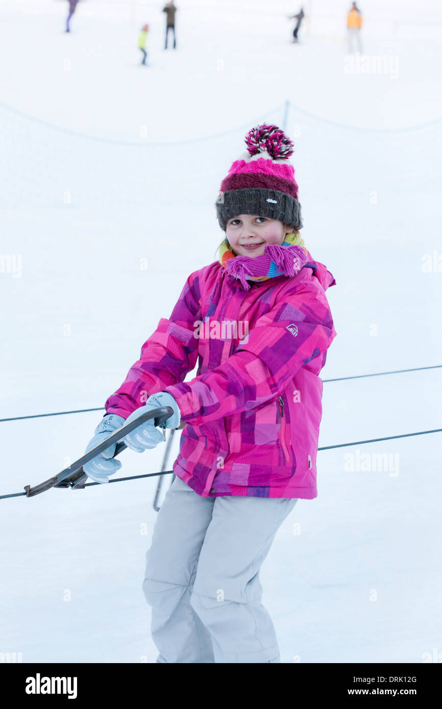 Mädchen, Skifahren. Stockfoto