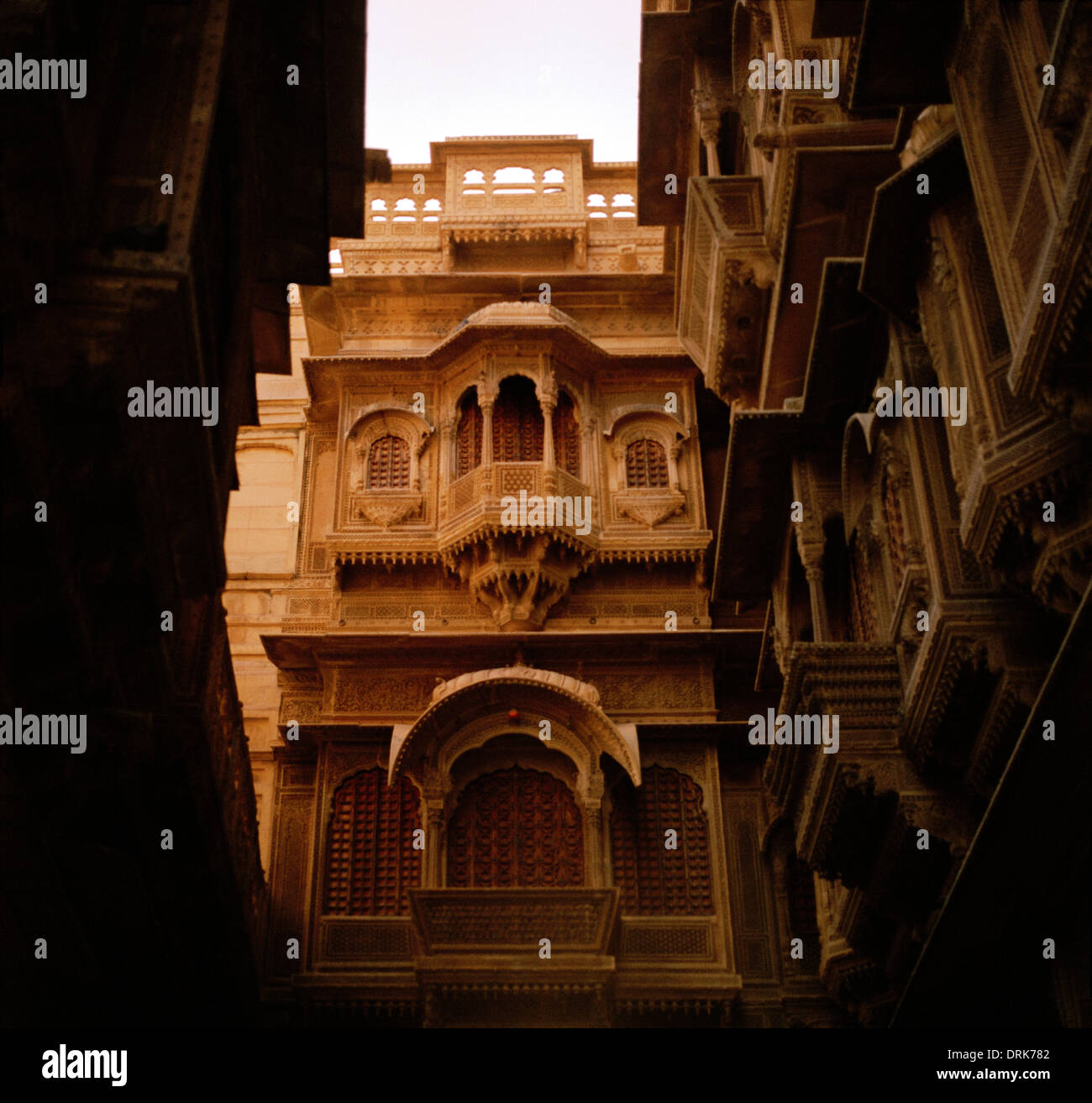 Patwon Ki Haveli in Jaisalmer in Rajasthan in Indien in Südasien. Architektur Gebäude Haus Gehäuse alte Geschichte historische Reise Fernweh Stockfoto