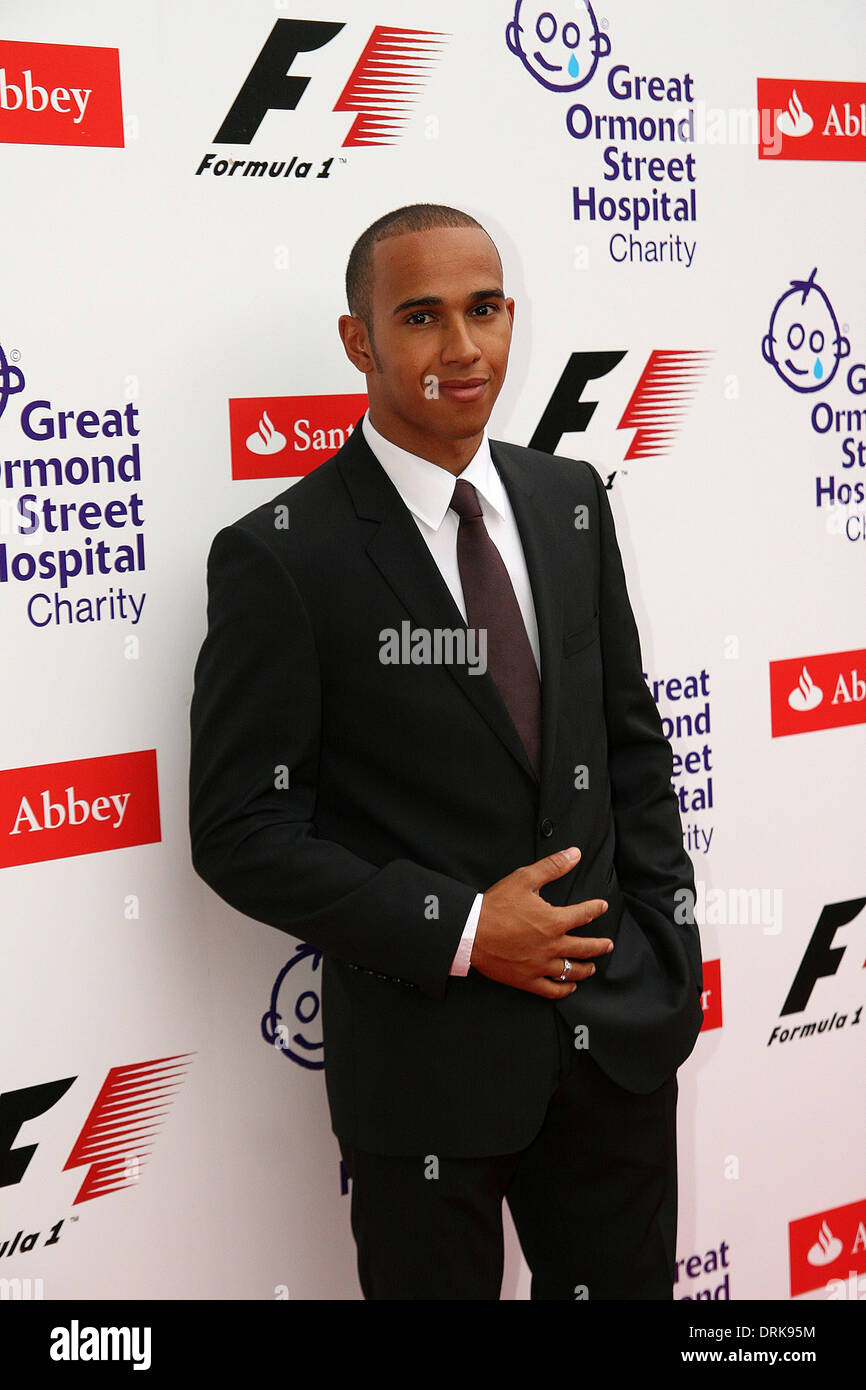 Lewis Hamilton besucht F1-Party in London 2009 Stockfoto