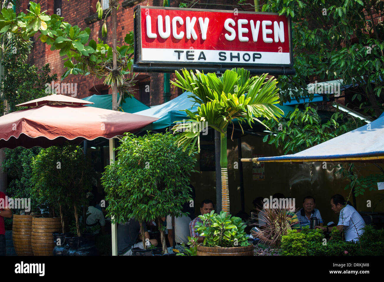 Lucky Seven, eine bekannte und beliebte Tee Shop und Restaurant in Yangon, Myanmar Stockfoto