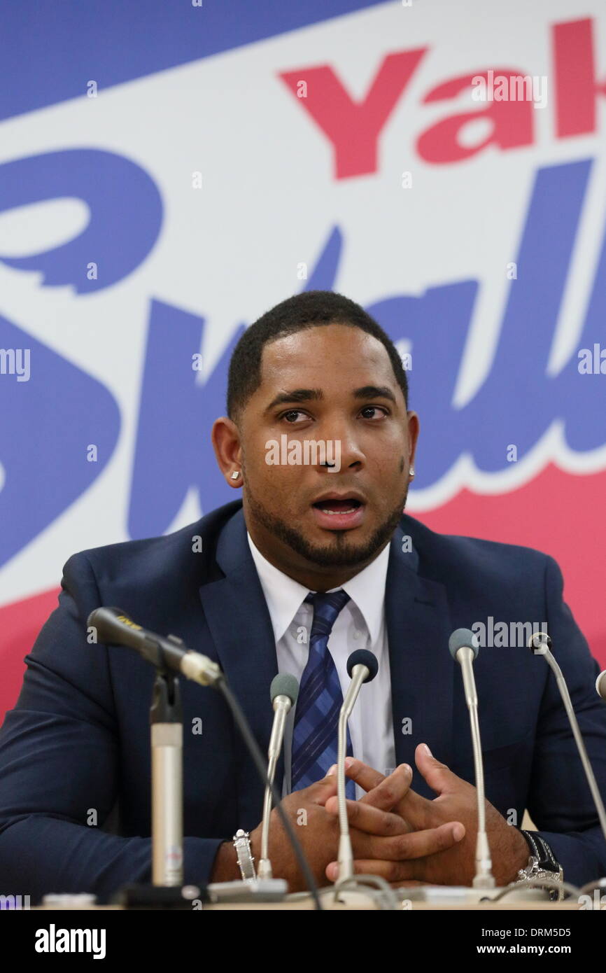 Tokio, Japan. 29. Januar 2014. Wladimir Balentien, Tokyo Yakult Swallows Baseball-Teams, nimmt an einer Pressekonferenz am 29. Januar 2014 Tokyo Yakult Swallows Büro Tokyo, Japan. Balentien, der die japanische Saison-Home Run-Rekord hält, wurde verhaftet in Amerika unter dem Vorwurf der häusliche Gewalt bereits im Januar aber rechtzeitig an die Schwalben Frühling Trainingslager auf Kaution freigelassen. Bildnachweis: Aflo Co. Ltd./Alamy Live-Nachrichten Stockfoto