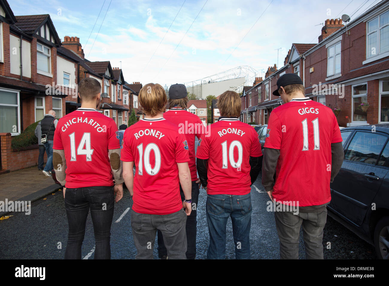 Fußball-Fans im Old Trafford in Stretford, die Heimat von Machester United Football Club, Manchester, Nord-England, UK Stockfoto