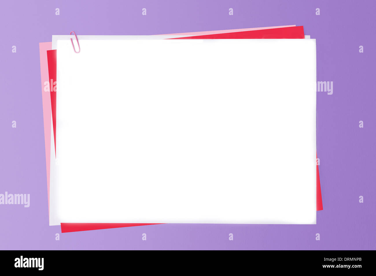 Clip und vier Papier Stockfoto