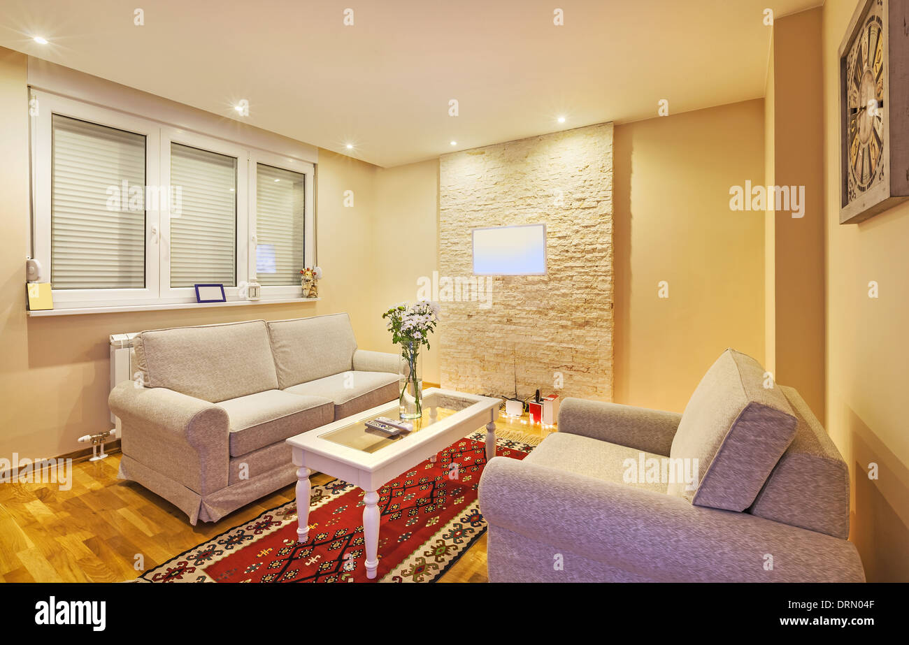 Kleine Wohnung Interieur, neu und sauber, modernes Design. Stockfoto