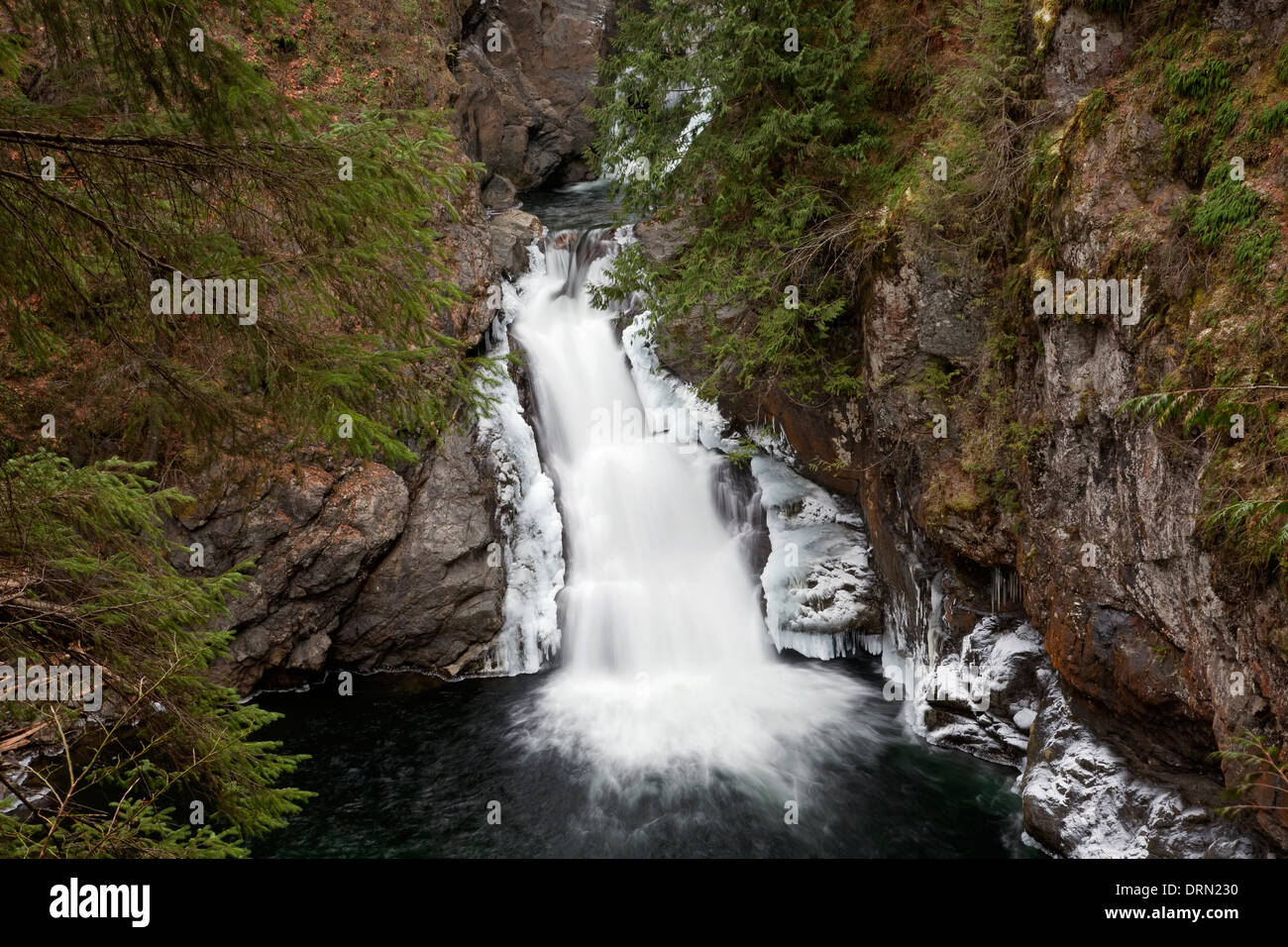 WASHINGTON - oberen Twin Falls auf der South Fork des Snoqualmie River in der natürlichen Umgebung von Twin Falls. Stockfoto