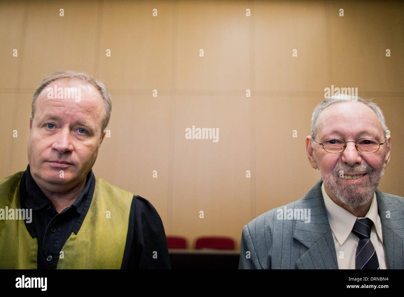 Regional Court In Duesseldorf Stockfotos Und Bilder Kaufen Seite 2 Alamy