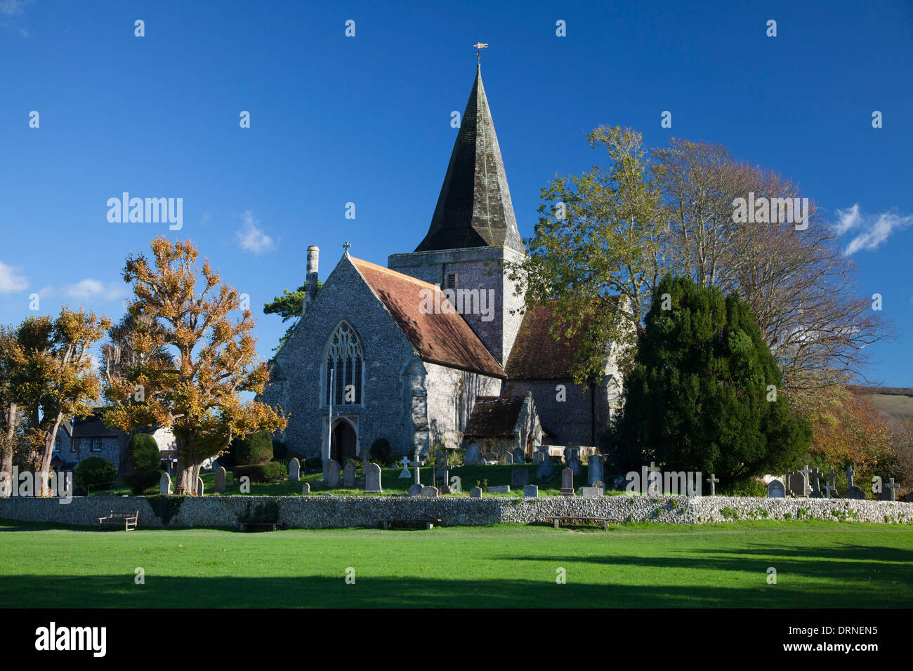 St Andrew Church, auch bekannt als die Kathedrale von Downs, Touristenort, Grafschaft Sussex, England. Stockfoto