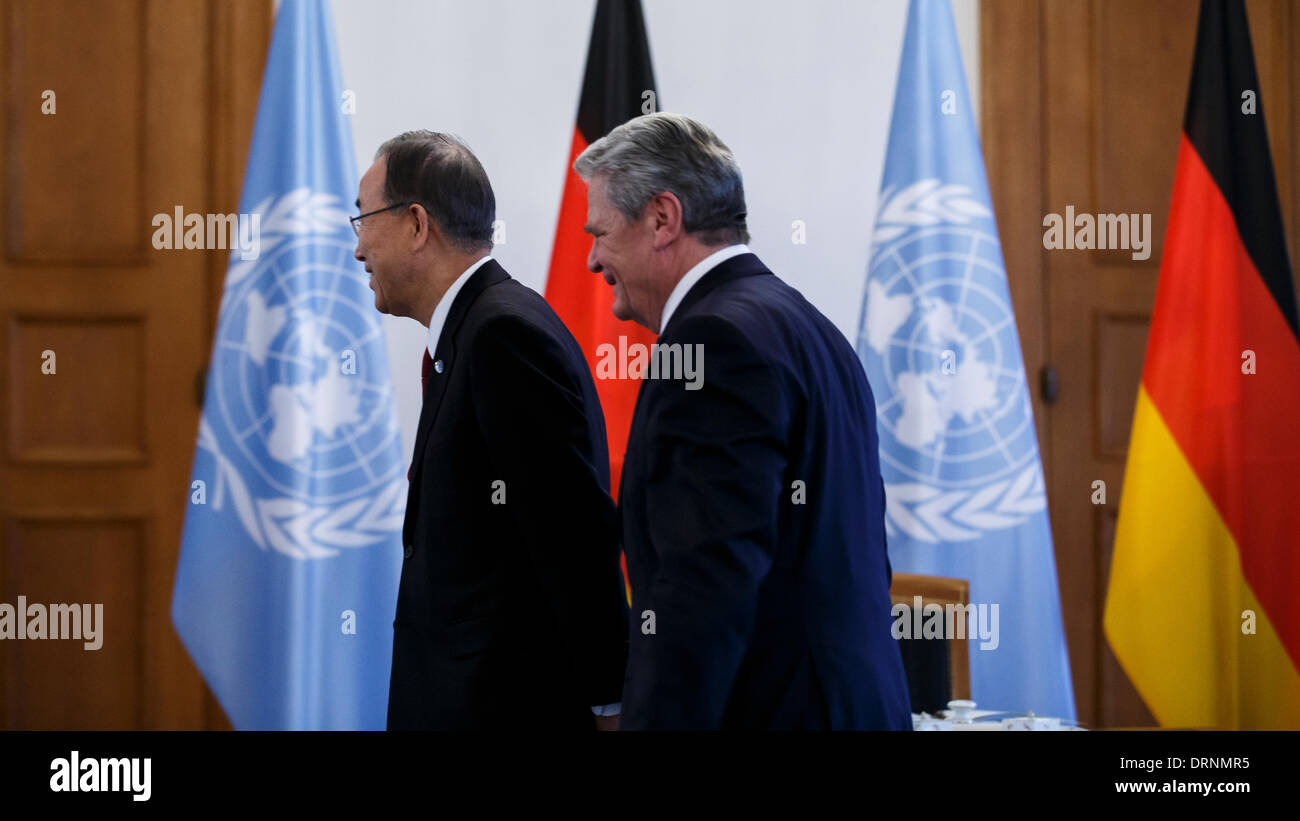 Berlin, Deutschland. 30. Januar 2014. Bundespräsident Gauck trifft sich mit Generalsekretär der Vereinten Nationen, Ban Ki-Moon, in den Palast-Oslo in Berlin. / Bild: Bundespräsident Gauck und Generalsekretär der Vereinten Nationen, Ban Ki-Moon Credit: Reynaldo Chaib Paganelli/Alamy Live News Stockfoto