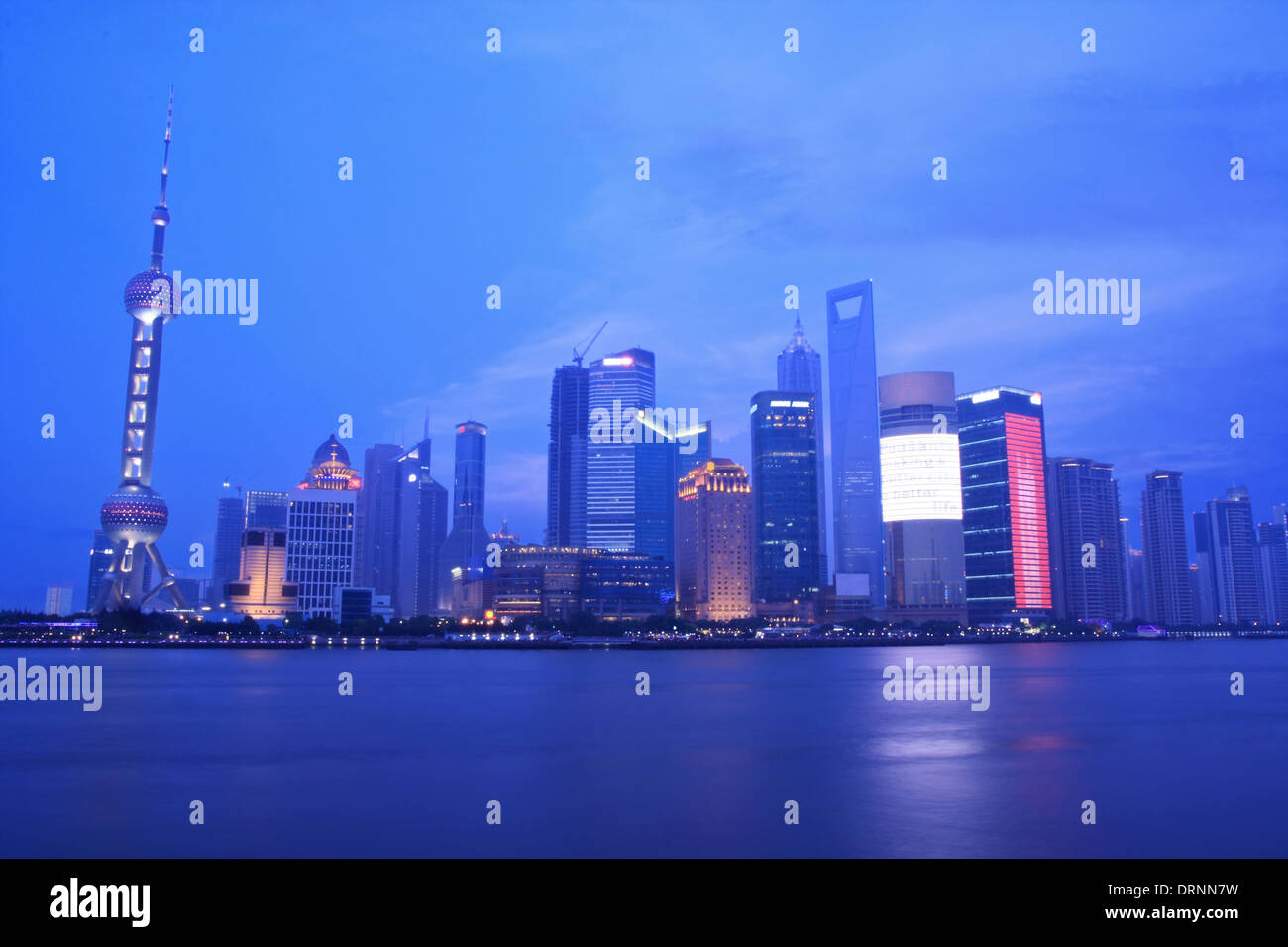 Shanghai bei Nacht Stockfoto